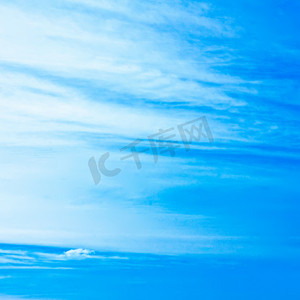 天空和云彩 — 环境、自然背景、天气和气象概念