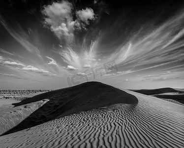 烫金天安们摄影照片_印度拉贾斯坦邦塔尔沙漠的沙丘