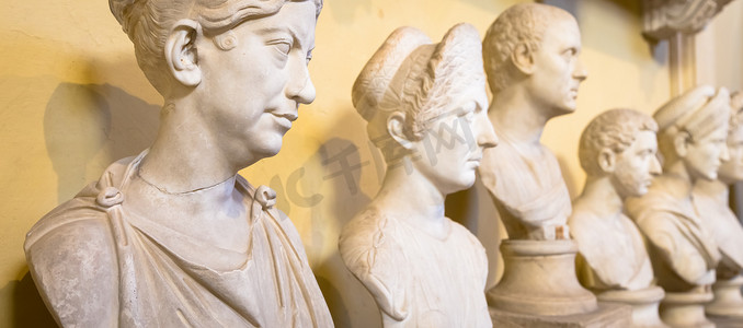 罗马梵蒂冈城梵蒂冈博物馆的经典雕像透视