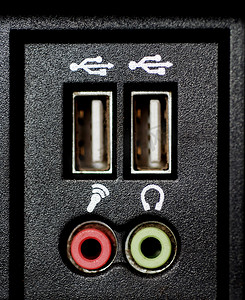 USB 集线器和音频插座