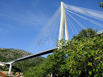 浮动图摄影照片_弗兰克·图德曼桥，杜布罗夫尼克，克罗地亚