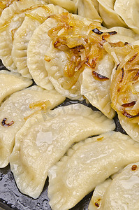 一盘传统的平安夜 Pierogi - 波兰