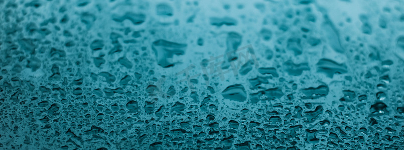 玻璃质感纹理摄影照片_水纹理抽象背景、绿松石玻璃上的水滴作为科学宏观元素、阴雨天气和自然表面艺术背景环境品牌设计