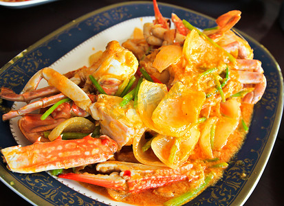 泰国菜，咖喱粉炸蟹