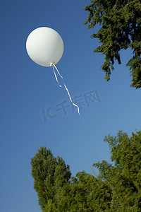 逃脱的气球