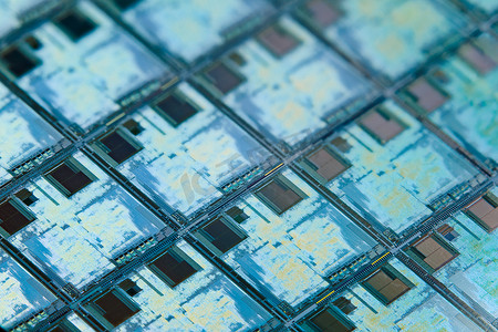 带有微芯片的硅晶片，用于电子产品中，用于制造集成电路。