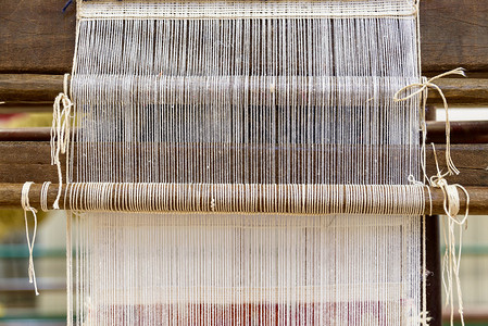 地毯厂的织布机