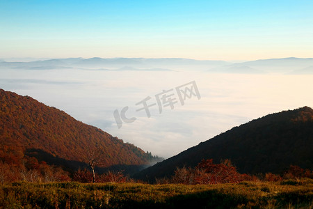 两座山