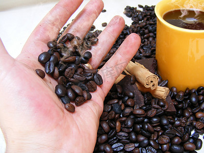 棕色海报摄影照片_咖啡豆美食