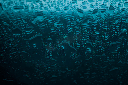 水纹理抽象背景、绿松石玻璃上的水滴作为科学宏观元素、阴雨天气和自然表面艺术背景环境品牌设计