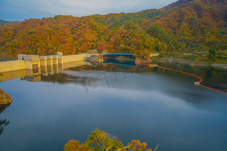 秋叶和八田水坝（群马县）