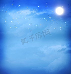 蓝色星体摄影照片_蓝色夜空中的月亮