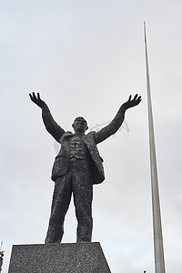 威廉·史密斯·奥布莱恩雕像