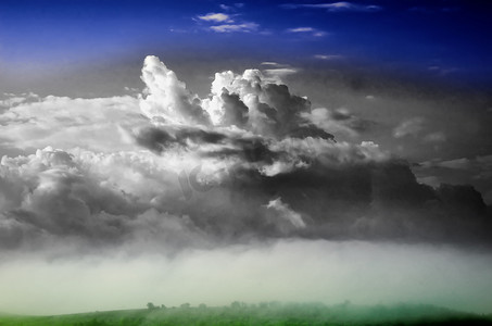 高端大气黑金海报摄影照片_天空中的云