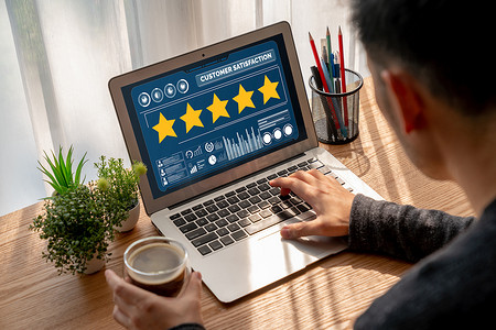 评价与反馈摄影照片_现代软件计算机的顾客满意度与评价分析