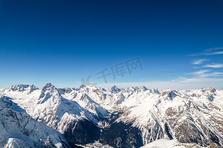 雪山晴空