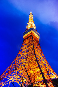 璀璨之夜摄影照片_灯光璀璨的东京塔夜景