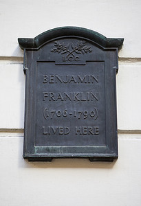 伦敦本杰明·富兰克林故居上的匾额
