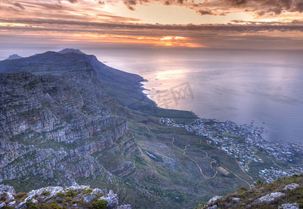 欣赏南非标志性地标和著名旅游或度假目的地探索自然的美丽景色。