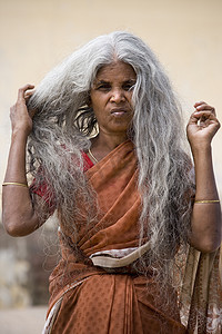 长头发的女人摄影照片_长头发的女人 - 泰米尔纳德邦 - 印度