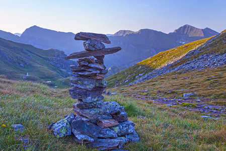 高山地区堆石标