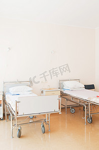 医院病房有床位
