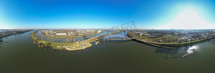 360度摄影照片_鲁尔洪水市长 Karl Lehr Brueckenzug 在杜伊斯堡 360 度全景