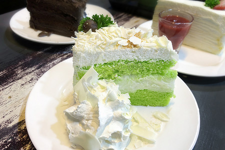 椰子蛋糕 白巧克力奶酪 绿茶