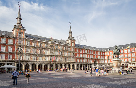 西班牙马德里马约尔广场中央广场
