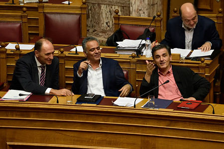 希腊 - 议会 - 紧缩政策 - 法案