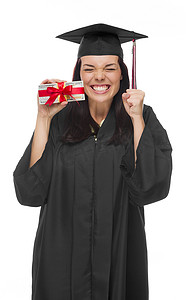 女毕业生拿着一叠包裹着数百美元的礼物