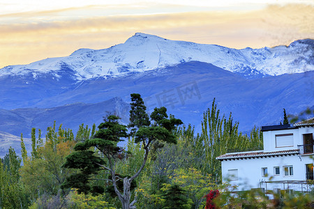 安达卢西亚摄影照片_内华达山脉滑雪场格拉纳达安达卢西亚西班牙