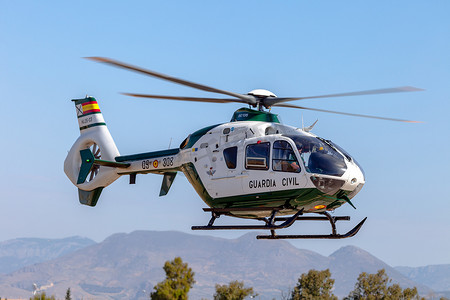 欧洲直升机公司 EC135
