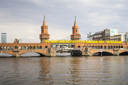 818聚惠狂欢摄影照片_德国柏林红桥