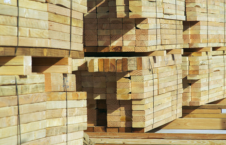 氢能产业摄影照片_堆建筑木材