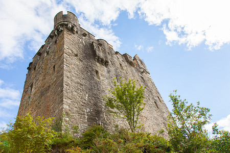 一座古城堡的废墟