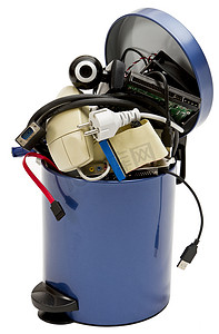 电子废料摄影照片_装有电子垃圾的垃圾桶