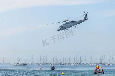 SH-60B 海鹰直升机