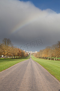 王者出征摄影照片_温莎城堡上空的彩虹
