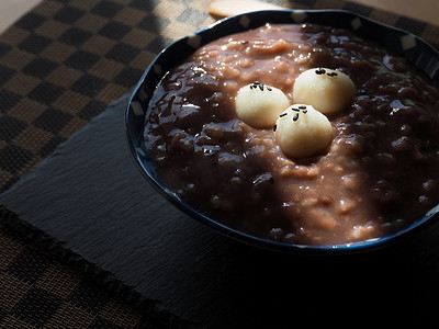 红豆粥摄影照片_韩国传统食品红豆粥