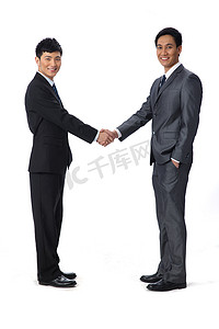 商务男人握手