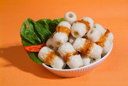 火锅美食背景摄影照片_亚洲美食 — — 火锅的生鱼肉品种