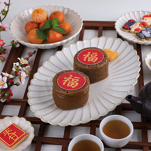 or摄影照片_Bandung, Indonesia, 01122021: Chinese New Year Cake (with Chinese character 