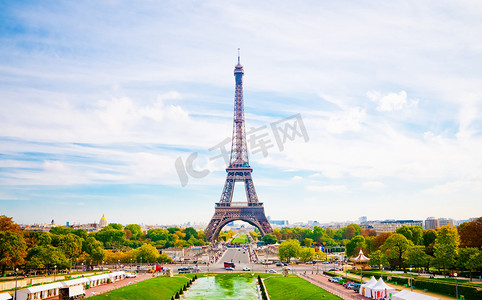 巴黎，美丽的埃菲尔铁塔