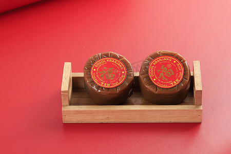 character摄影照片_Bandung, Indonesia, 01122021: Chinese New Year Cake (with Chinese character 