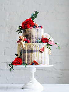 龙与花摄影照片_有花的结婚蛋糕