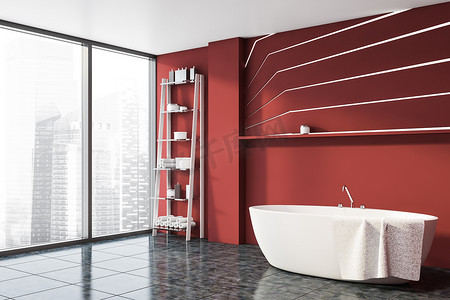 带有浴缸和架子的全景红色浴室