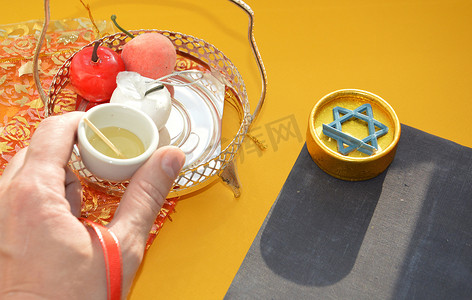 犹太新年摄影照片_给犹太新年的秋天礼物Rosh Hashanah在节日里的符号