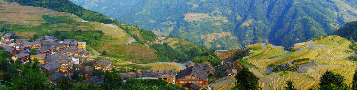 水稻梯田和旧中国村