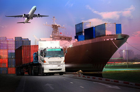 物流dm单摄影照片_运输、进出口和物流概念、集装箱卡车、港口船舶和运输中的货运飞机以及进出口商业物流、航运业 